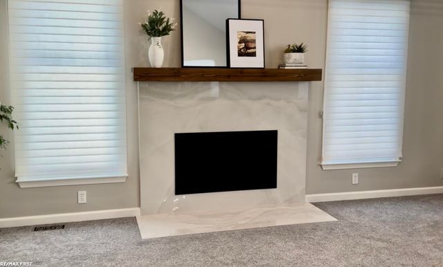 2118 Pine Bluffs Court, Highland Twp, MI 48357