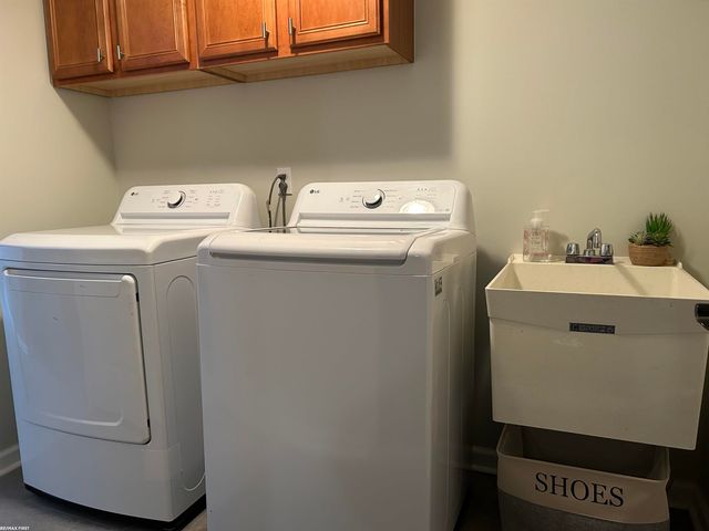 2118 Pine Bluffs Court, Highland Twp, MI 48357