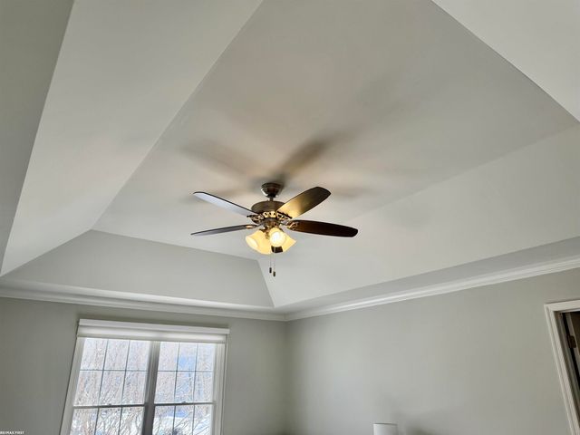 2118 Pine Bluffs Court, Highland Twp, MI 48357