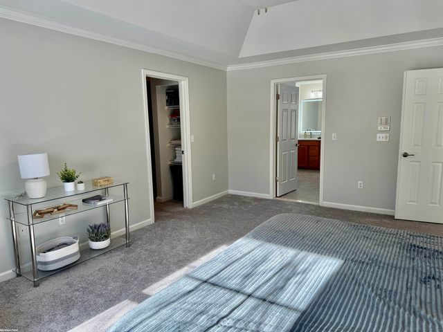 2118 Pine Bluffs Court, Highland Twp, MI 48357