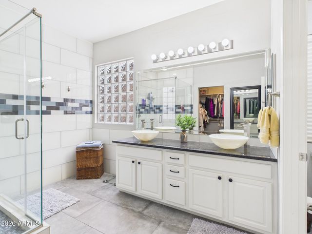 8034 W CLARA Lane, Peoria, AZ 85382