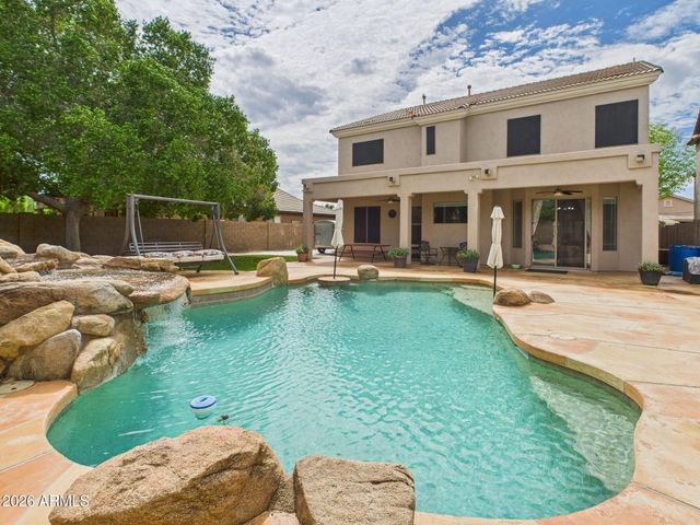 8034 W CLARA Lane, Peoria, AZ 85382