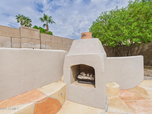 8034 W CLARA Lane, Peoria, AZ 85382