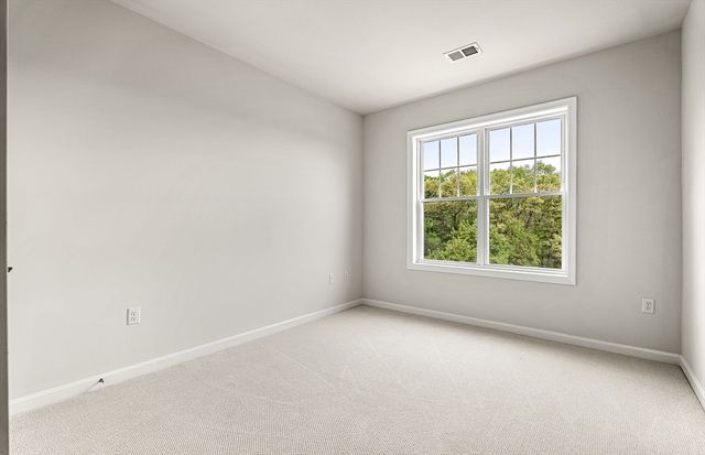 5 Peters Farm Way 408, Westborough, MA 01581