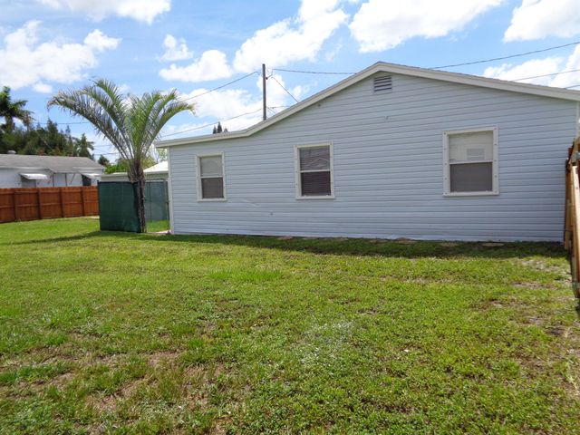 3601 Lakewood Road, Palm Springs, FL 33461