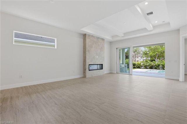 1027 Frank Whiteman BLVD, Naples, FL 34103