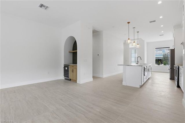 1027 Frank Whiteman BLVD, Naples, FL 34103