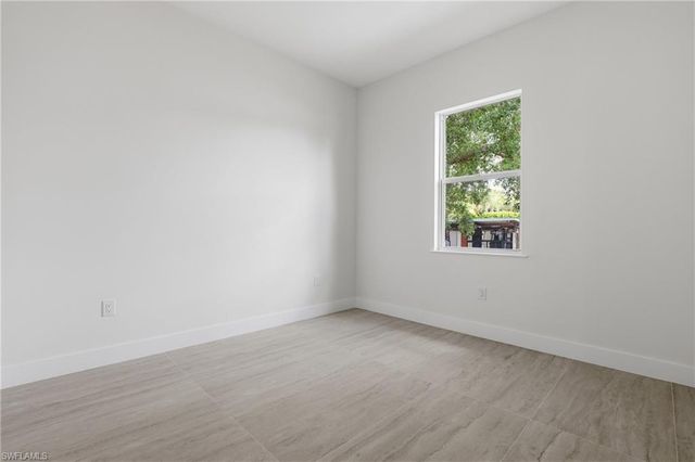 1027 Frank Whiteman BLVD, Naples, FL 34103