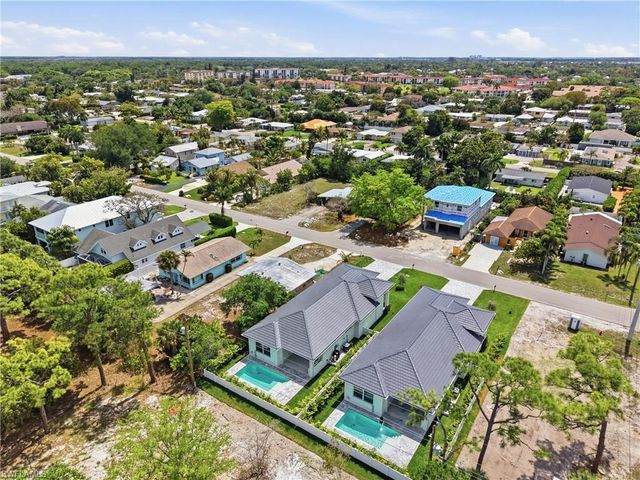 1027 Frank Whiteman BLVD, Naples, FL 34103