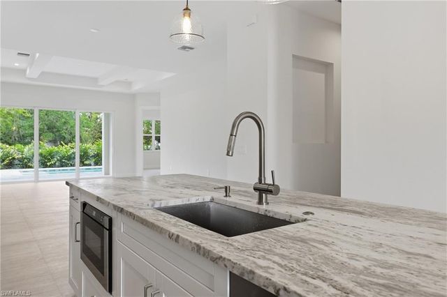 1027 Frank Whiteman BLVD, Naples, FL 34103