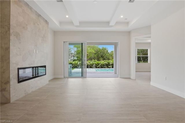 1027 Frank Whiteman BLVD, Naples, FL 34103