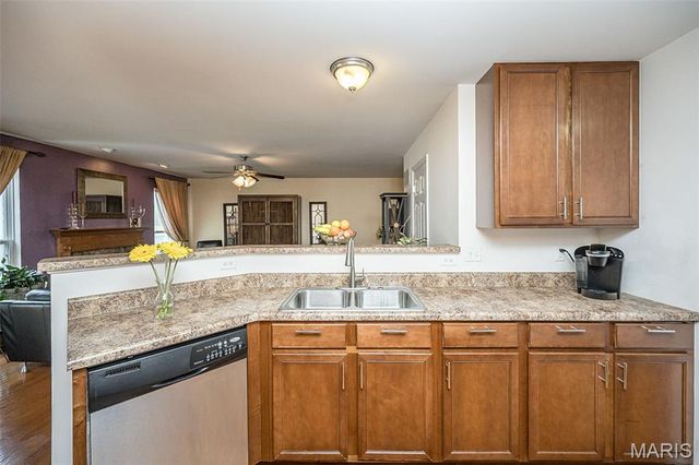 500 Flowering Magnolia Drive, O'fallon, MO 63366