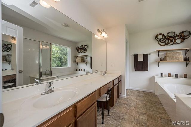 500 Flowering Magnolia Drive, O'fallon, MO 63366