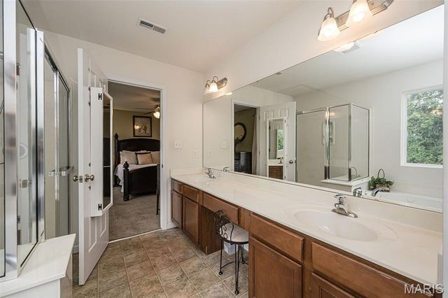 500 Flowering Magnolia Drive, O'fallon, MO 63366