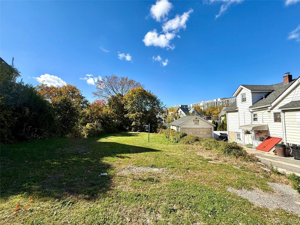 13 Primrose Street, White Plains, NY 10606 — photo 3