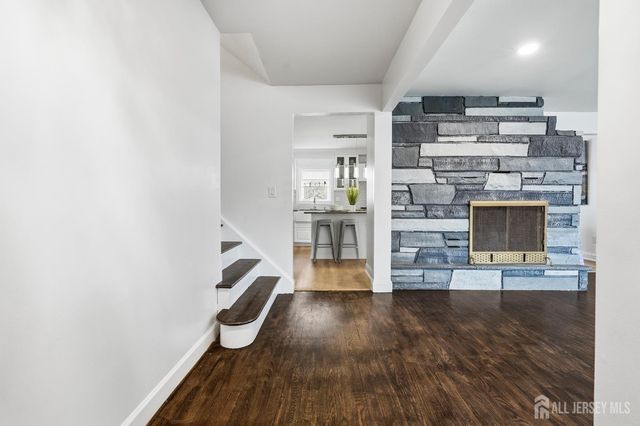 179 Buckelew Avenue, Jamesburg, NJ 08831