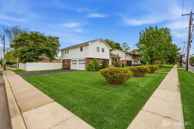 179 Buckelew Avenue, Jamesburg, NJ 08831