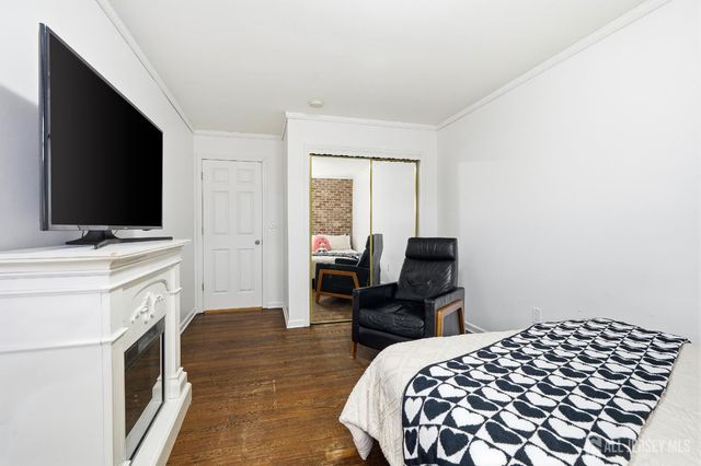 179 Buckelew Avenue, Jamesburg, NJ 08831