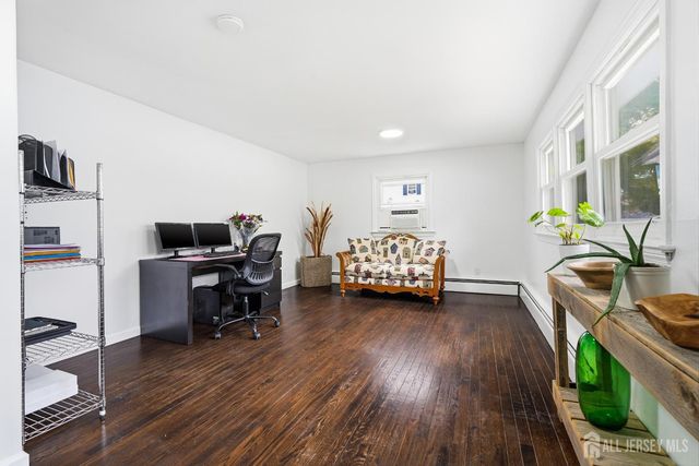 179 Buckelew Avenue, Jamesburg, NJ 08831