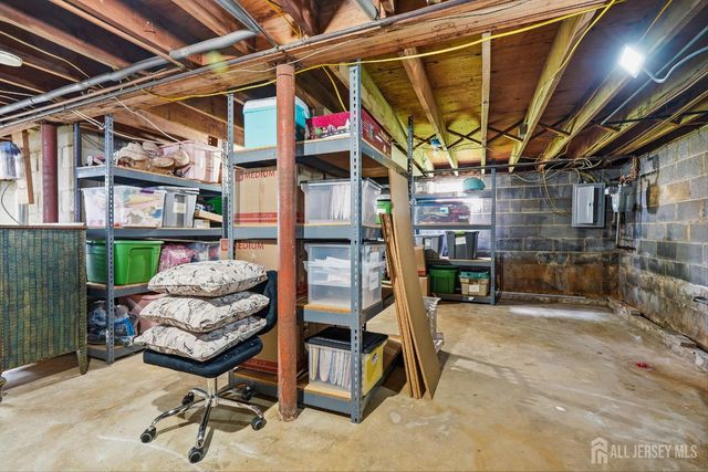 179 Buckelew Avenue, Jamesburg, NJ 08831