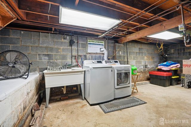 179 Buckelew Avenue, Jamesburg, NJ 08831