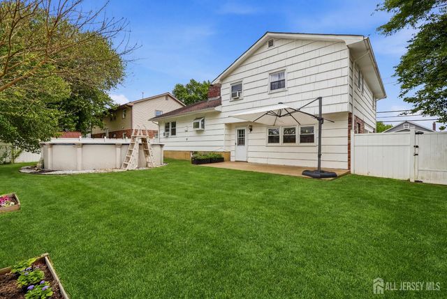 179 Buckelew Avenue, Jamesburg, NJ 08831