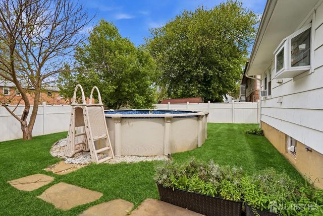 179 Buckelew Avenue, Jamesburg, NJ 08831
