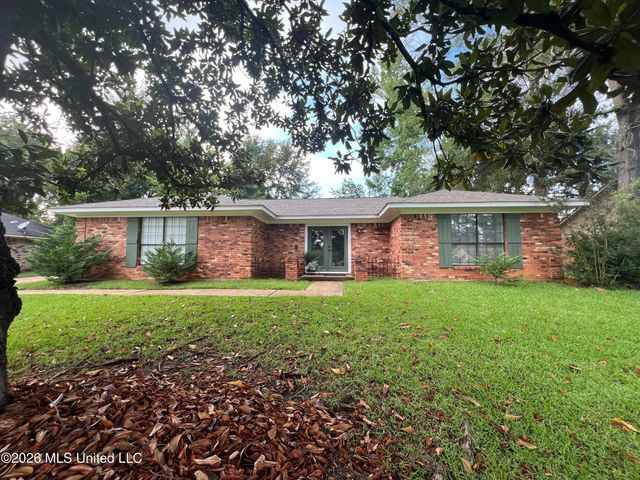 9 Treeway Drive, Brandon, MS 39042