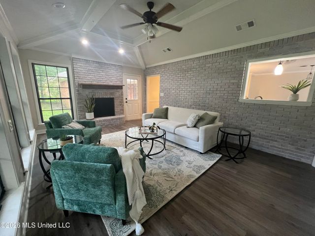 9 Treeway Drive, Brandon, MS 39042