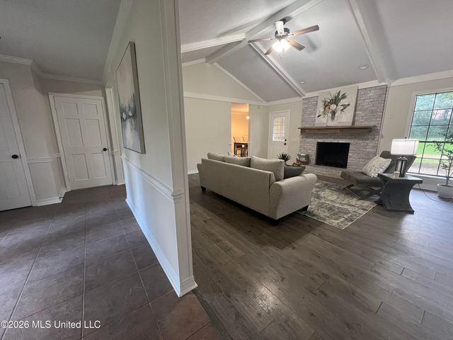 9 Treeway Drive, Brandon, MS 39042