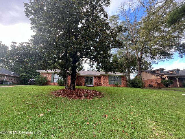 9 Treeway Drive, Brandon, MS 39042