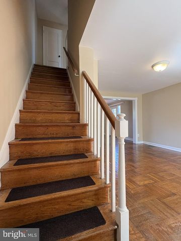 54 MADISON DR, Newark, DE 19711
