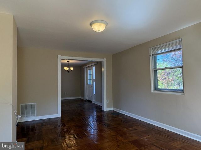 54 MADISON DR, Newark, DE 19711