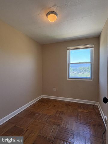 54 MADISON DR, Newark, DE 19711