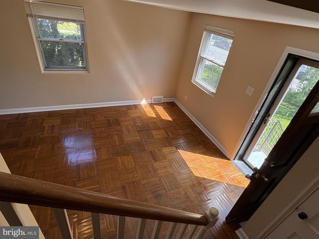 54 MADISON DR, Newark, DE 19711