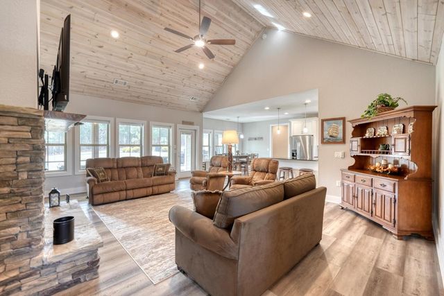 308 Hill Place, Blairsville, GA 30512