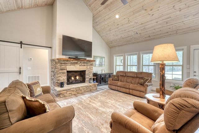 308 Hill Place, Blairsville, GA 30512