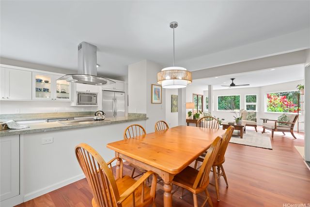 2956 Kaloaluiki Street A, Honolulu, HI 96822