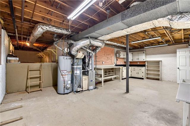 1663 Huntingford Drive, Marietta, GA 30068