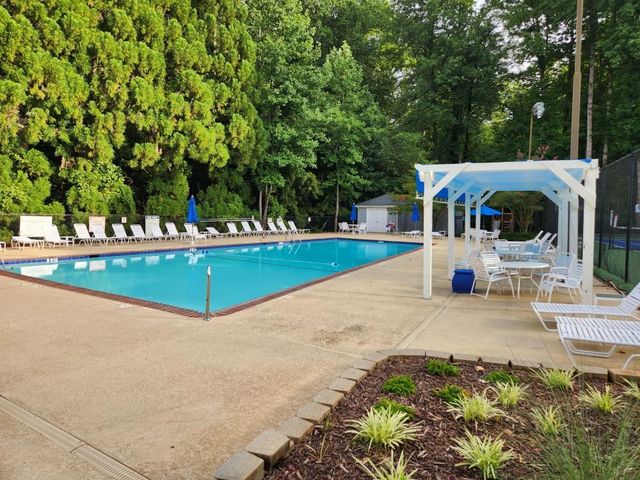 1663 Huntingford Drive, Marietta, GA 30068