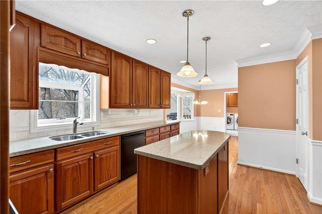 1663 Huntingford Drive, Marietta, GA 30068