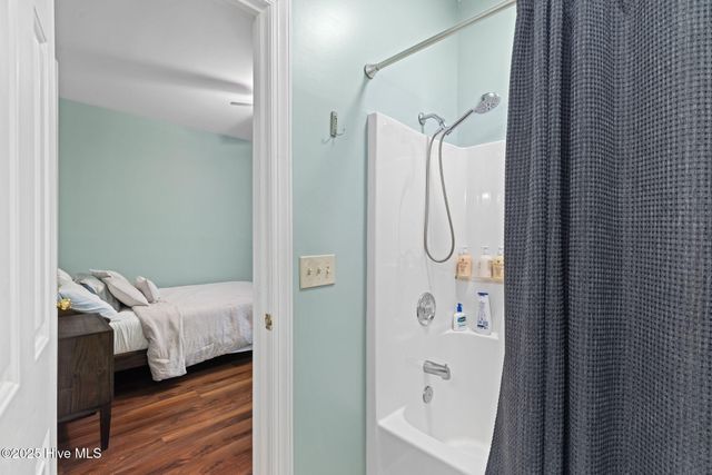 5813 Wrightsville Avenue Apt 124, Wilmington, NC 28403