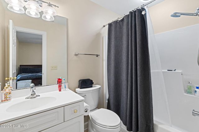 5813 Wrightsville Avenue Apt 124, Wilmington, NC 28403