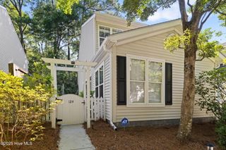 5813 Wrightsville Avenue Apt 124, Wilmington, NC 28403