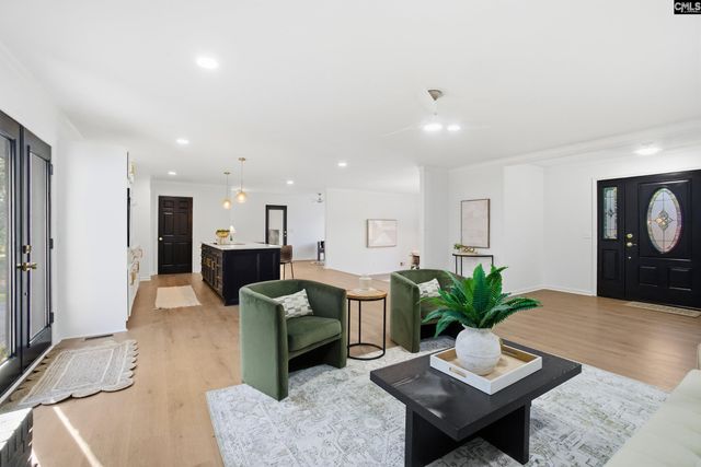 212 Deer Ridge Drive, Hopkins, SC 29061