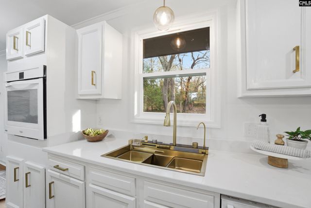 212 Deer Ridge Drive, Hopkins, SC 29061