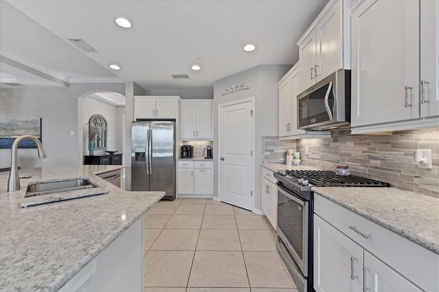 7564 DIVOT LOOP, Bradenton, FL 34202