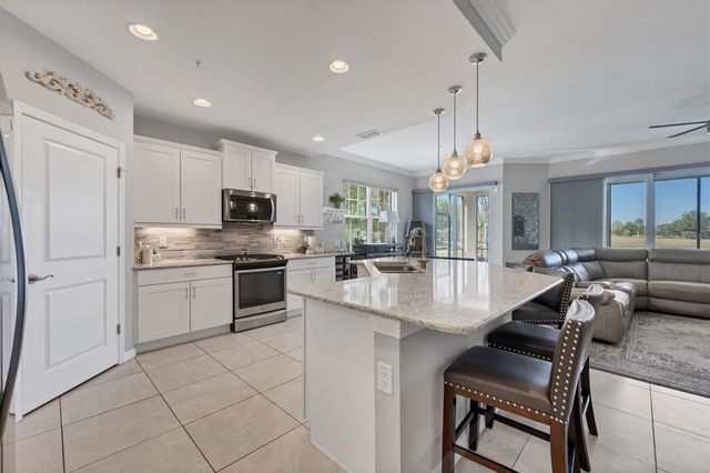 7564 DIVOT LOOP, Bradenton, FL 34202
