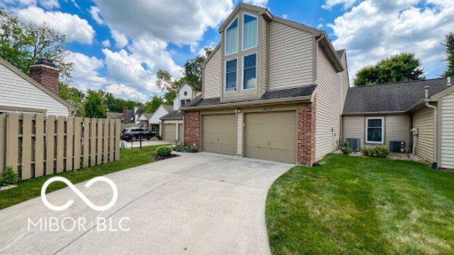 3039 Bayberry Court W, Carmel, IN 46033