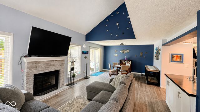 3039 Bayberry Court W, Carmel, IN 46033